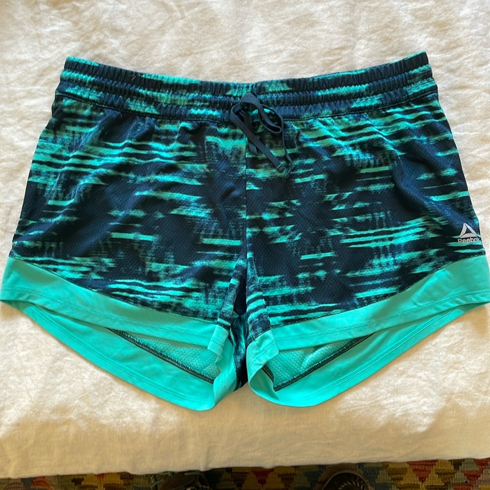 Women’s Reebok Athletic Shorts Size Large